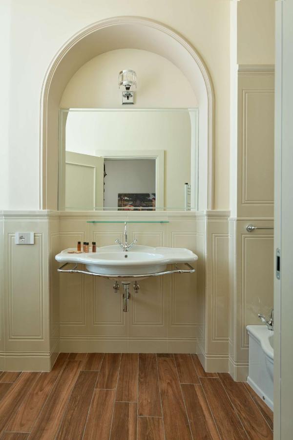 Residenza Mondragone Bed and breakfast